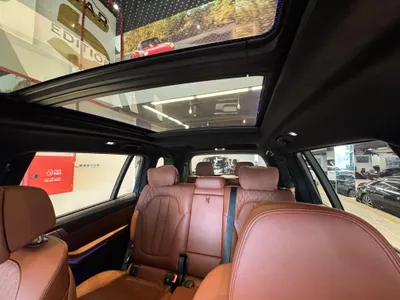 2023 BMW X Series 7