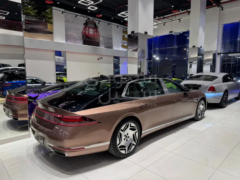 2023 Genesis G 90