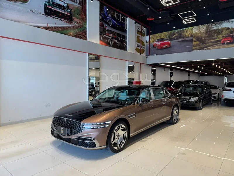 2023 Genesis G 90