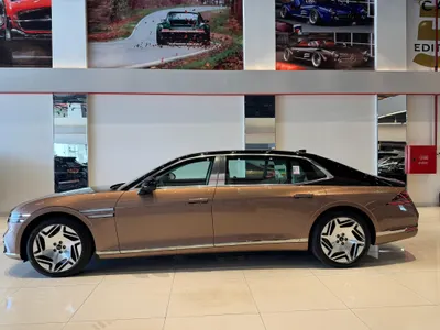 2023 Genesis G 90