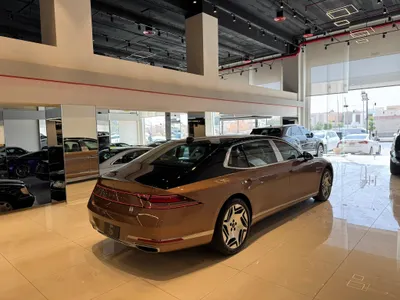 2023 Genesis G 90