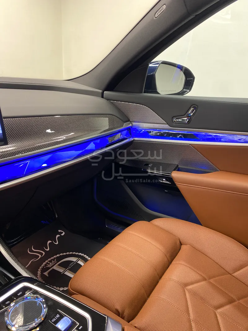 2024 BMW 7 Series 735i