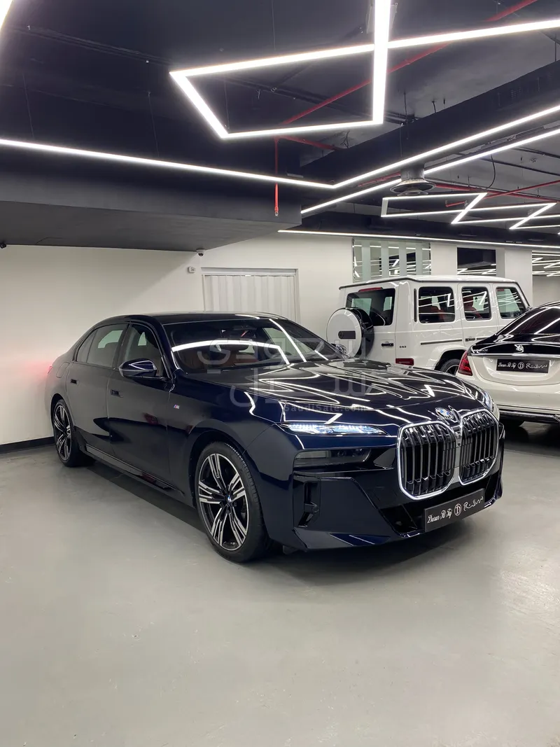 2024 BMW 7 Series 735i