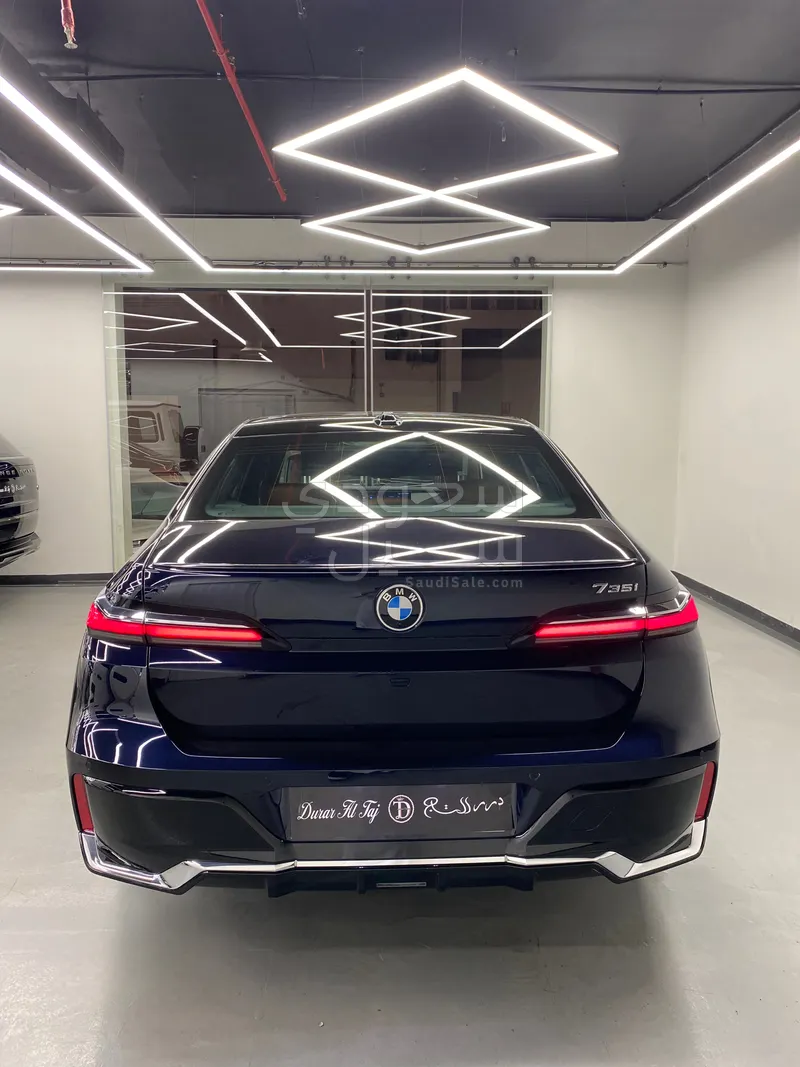 2024 BMW 7 Series 735i