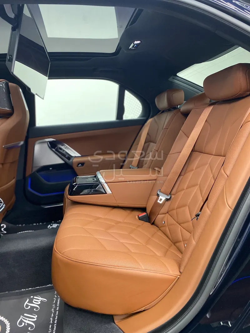 2024 BMW 7 Series 735i