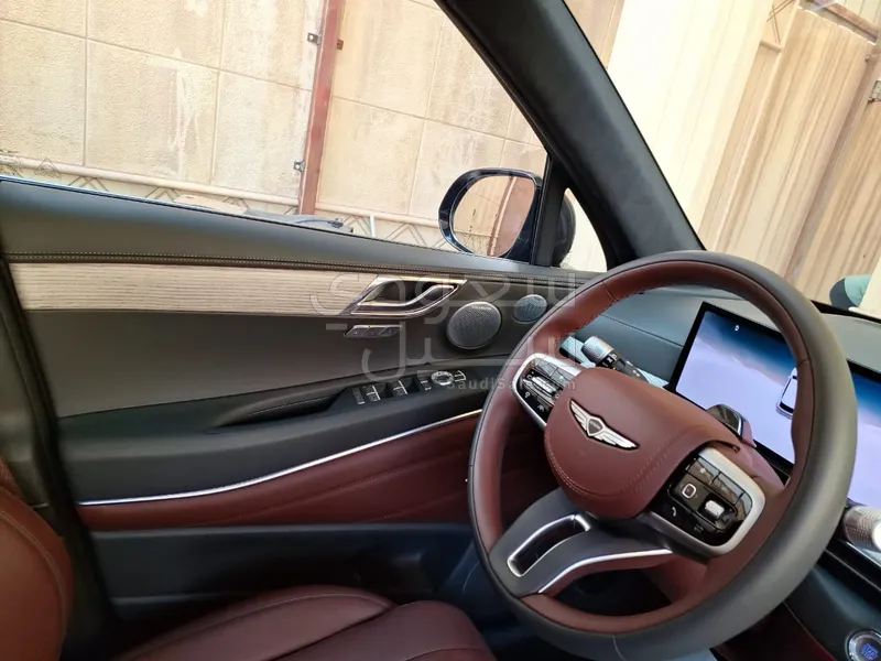 2025 Genesis GV 80