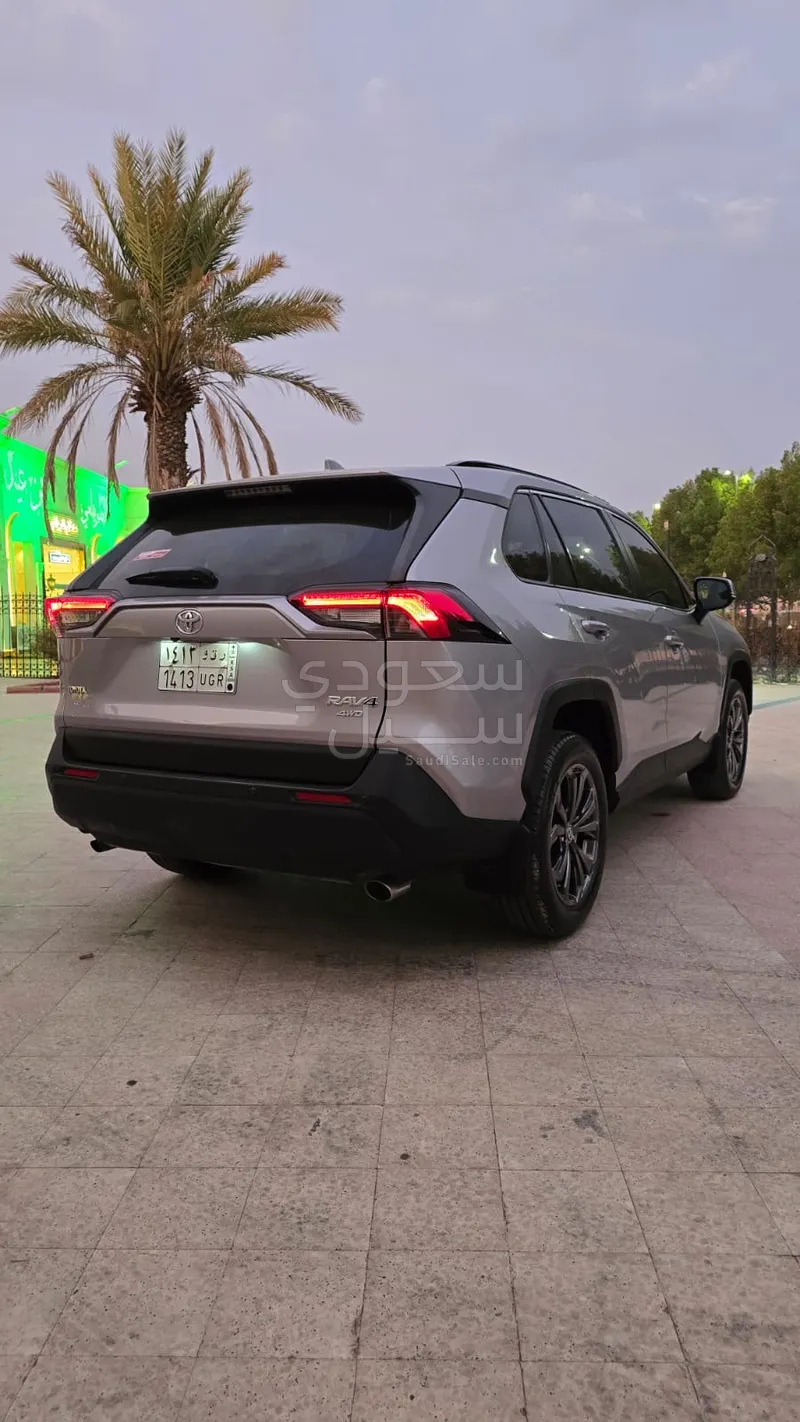 2024 تويوتا راف 4