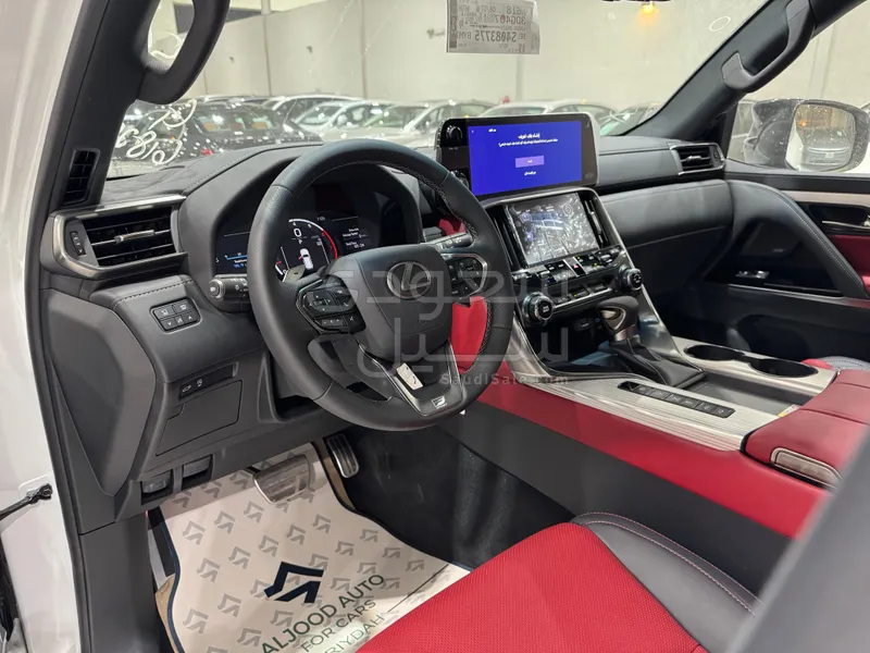 2025 Lexus LX 600 F