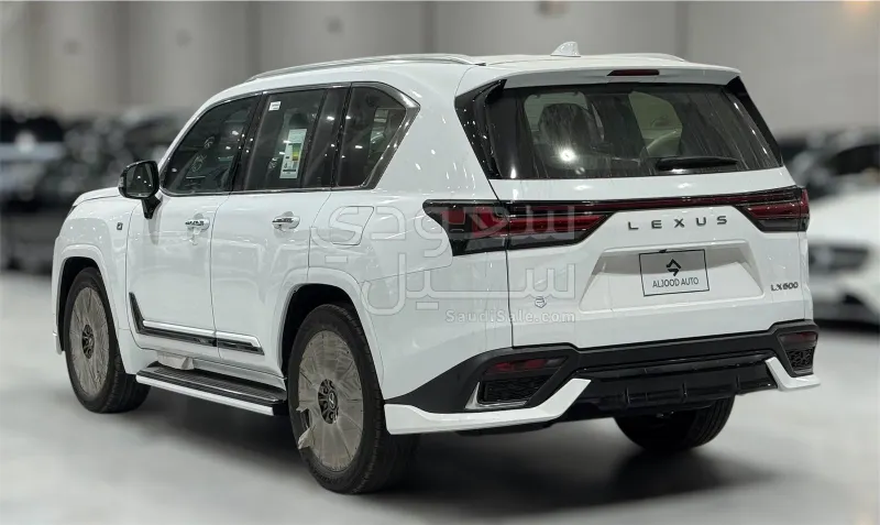 2025 Lexus LX 600 F
