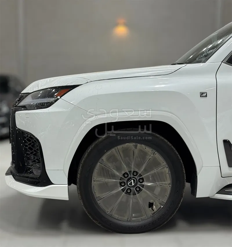 2025 Lexus LX 600 F