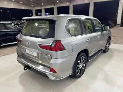2020 Lexus LX 570 S