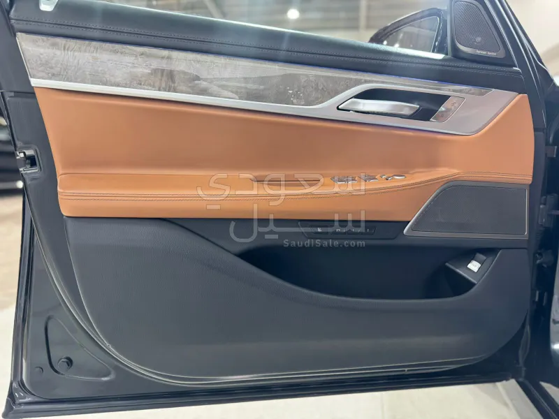 2020 BMW 7 Series 730Li