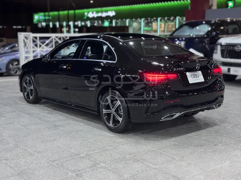 2025 Mercedes-Benz A 200