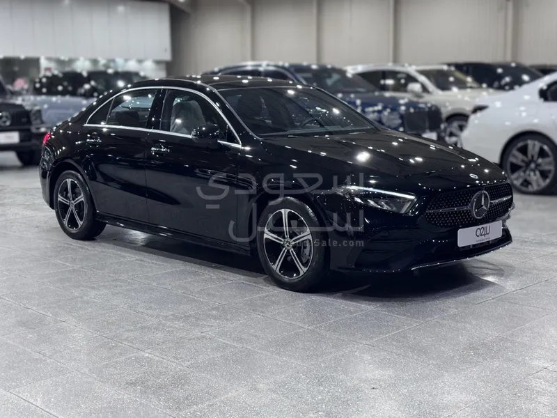 2025 Mercedes-Benz A 200
