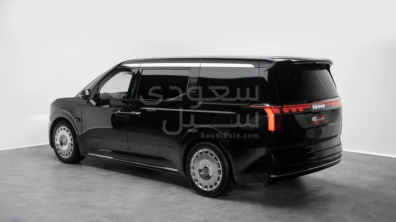 2025 زيكر 001