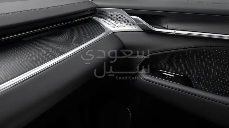 2025 زيكر 001