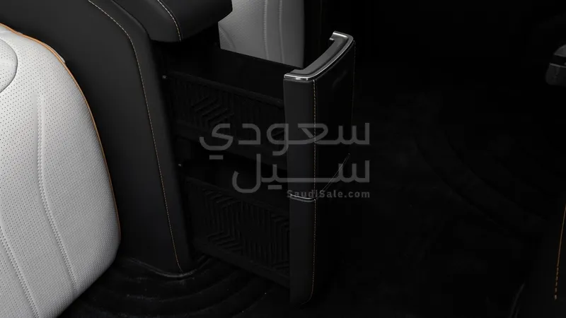 2025 زيكر 001