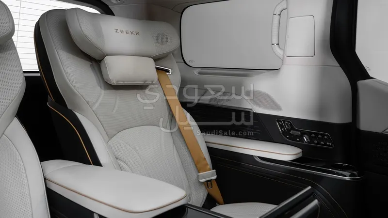 2025 زيكر 001