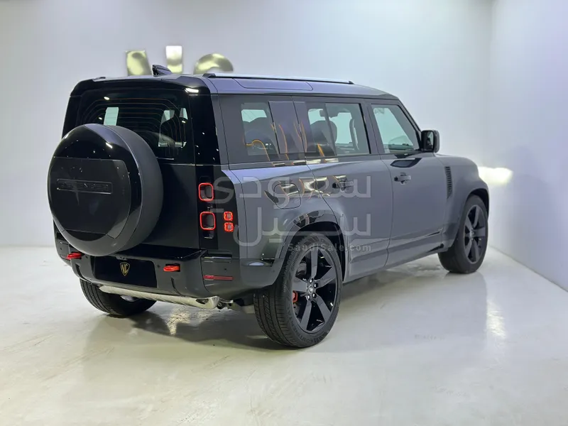 2025 Land Rover Defender X