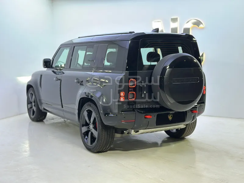 2025 Land Rover Defender X