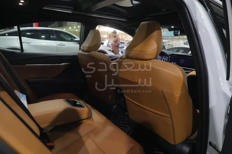 2025 تويوتا كامري غراندي