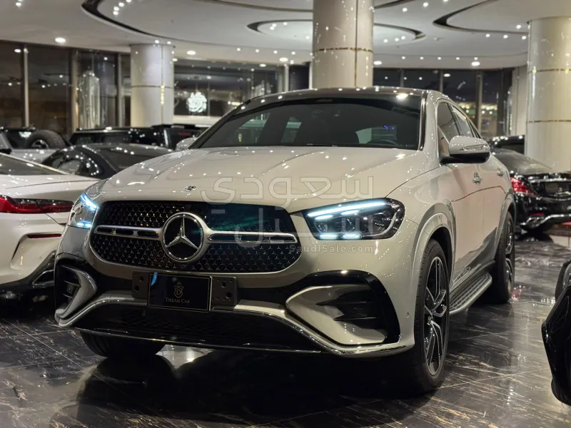 2025 مرسيدس - بنز جي إل إي 450 كوبيه
