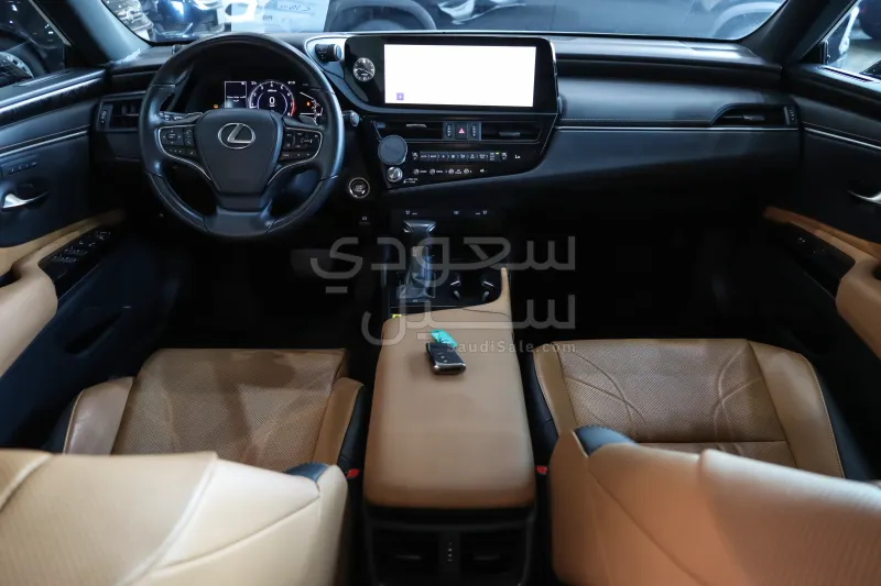2023 Lexus ES 250