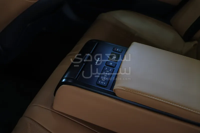 2023 Lexus ES 250