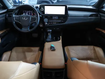 2023 Lexus ES 250