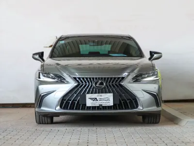 2023 Lexus ES 250