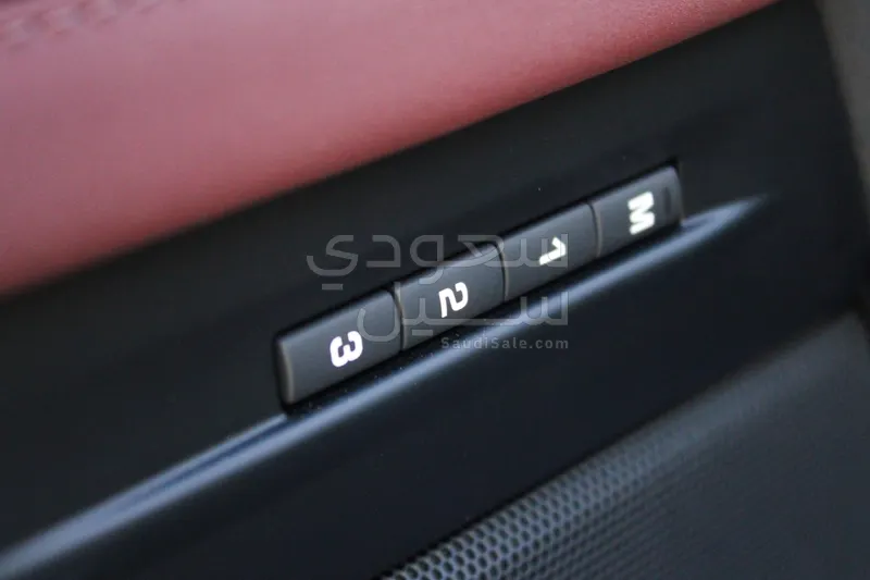 2025 Land Rover Range Rover Evoque Dynamic