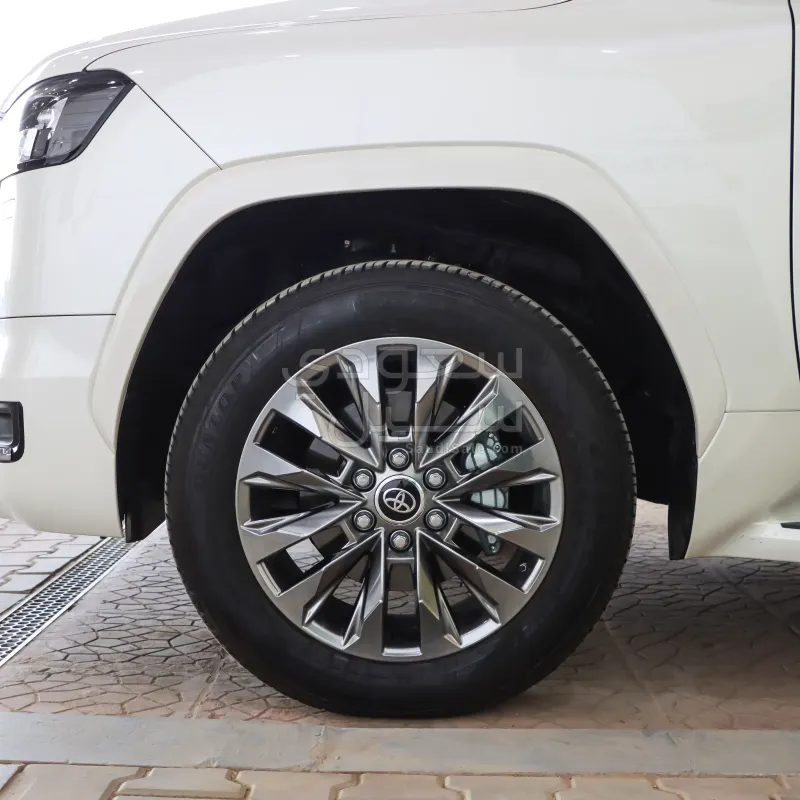 2024 Toyota Land Cruiser GXR