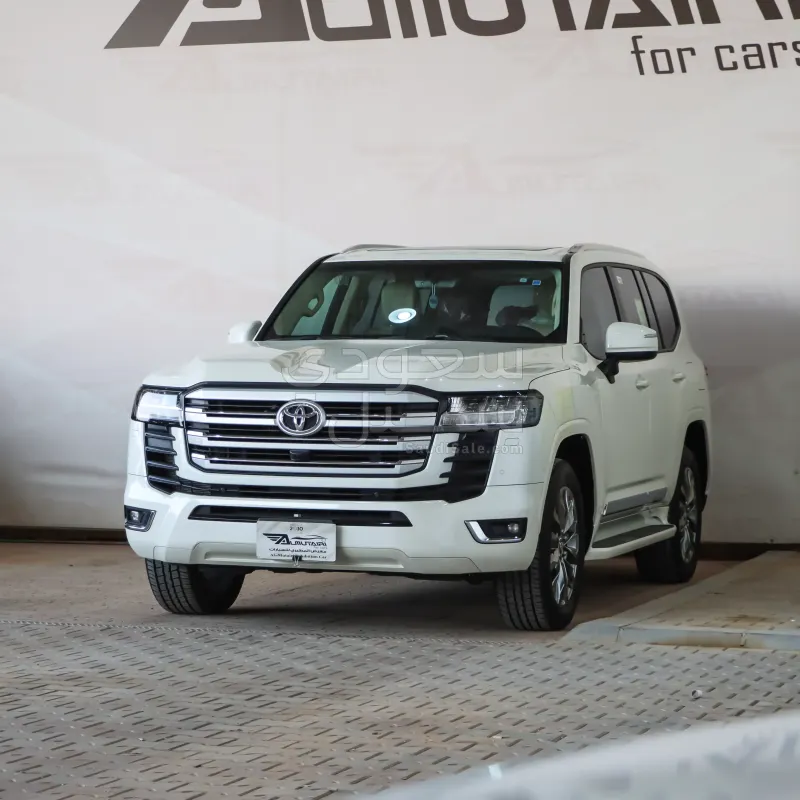 2024 Toyota Land Cruiser GXR