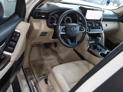 2024 Toyota Land Cruiser GXR