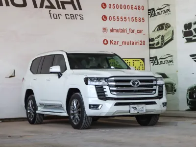 2024 Toyota Land Cruiser GXR
