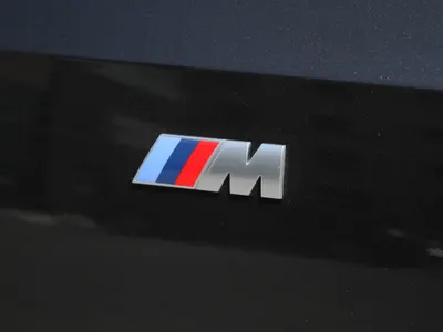 2025 BMW 5 Series 520i Mkit