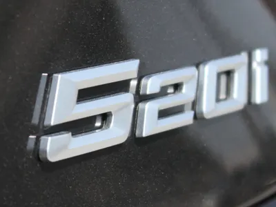 2025 BMW 5 Series 520i Mkit