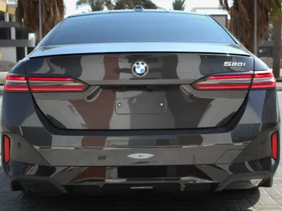 2025 BMW 5 Series 520i Mkit