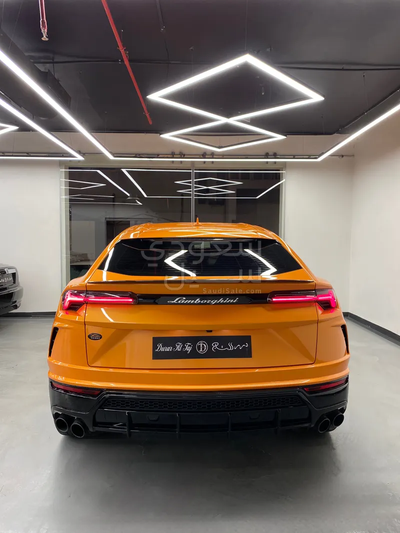 2022 Lamborghini URUS