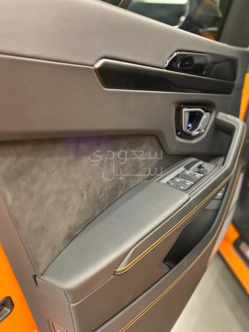 2022 Lamborghini URUS