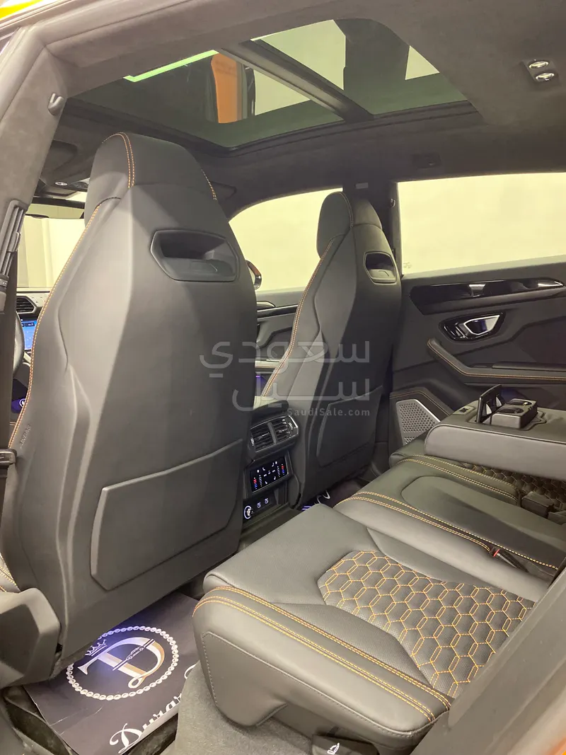 2022 Lamborghini URUS