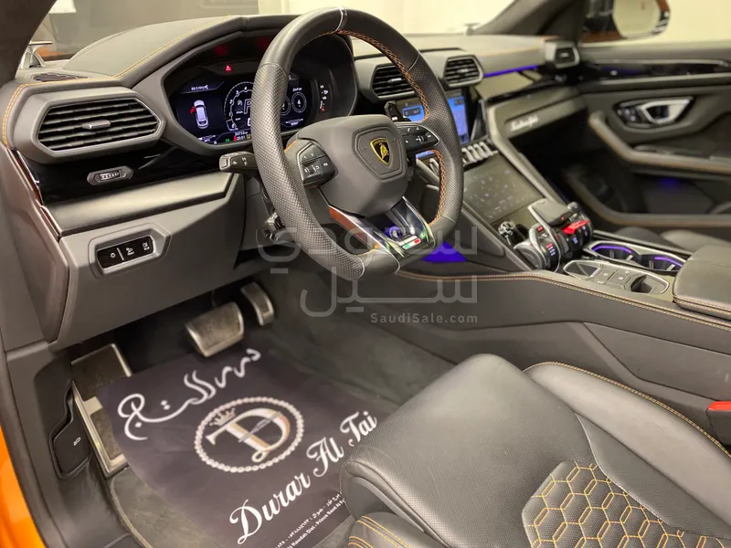 2022 Lamborghini URUS