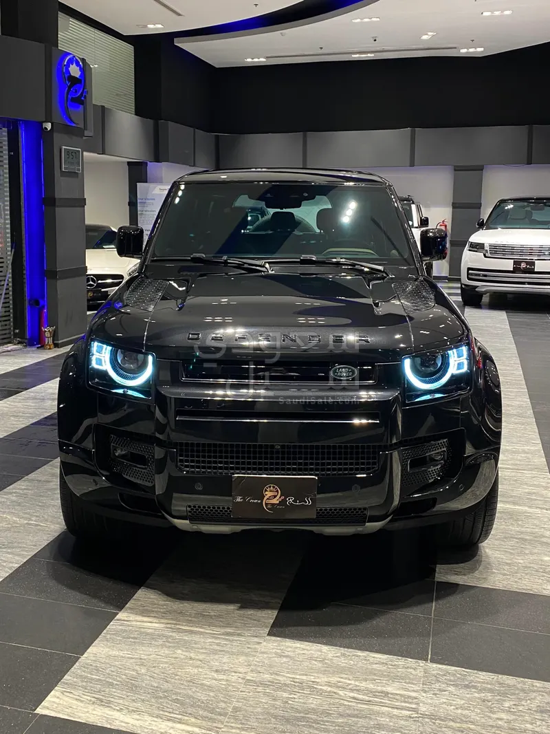 2025 Land Rover Defender 110