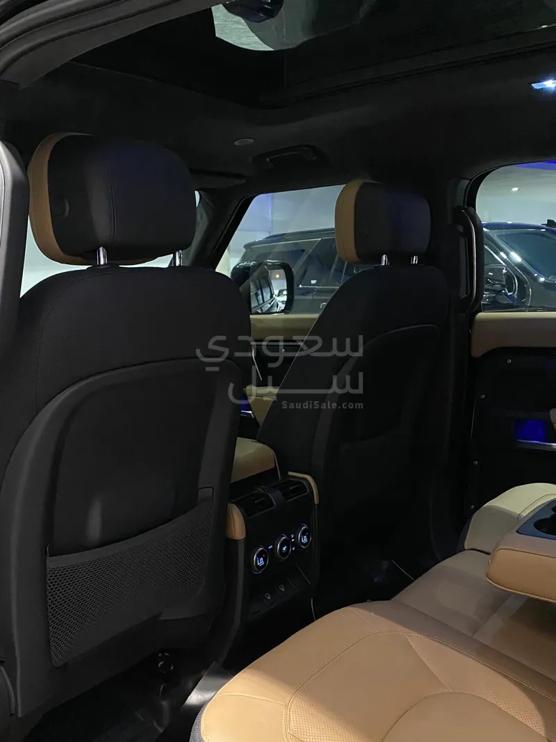 2025 Land Rover Defender 110