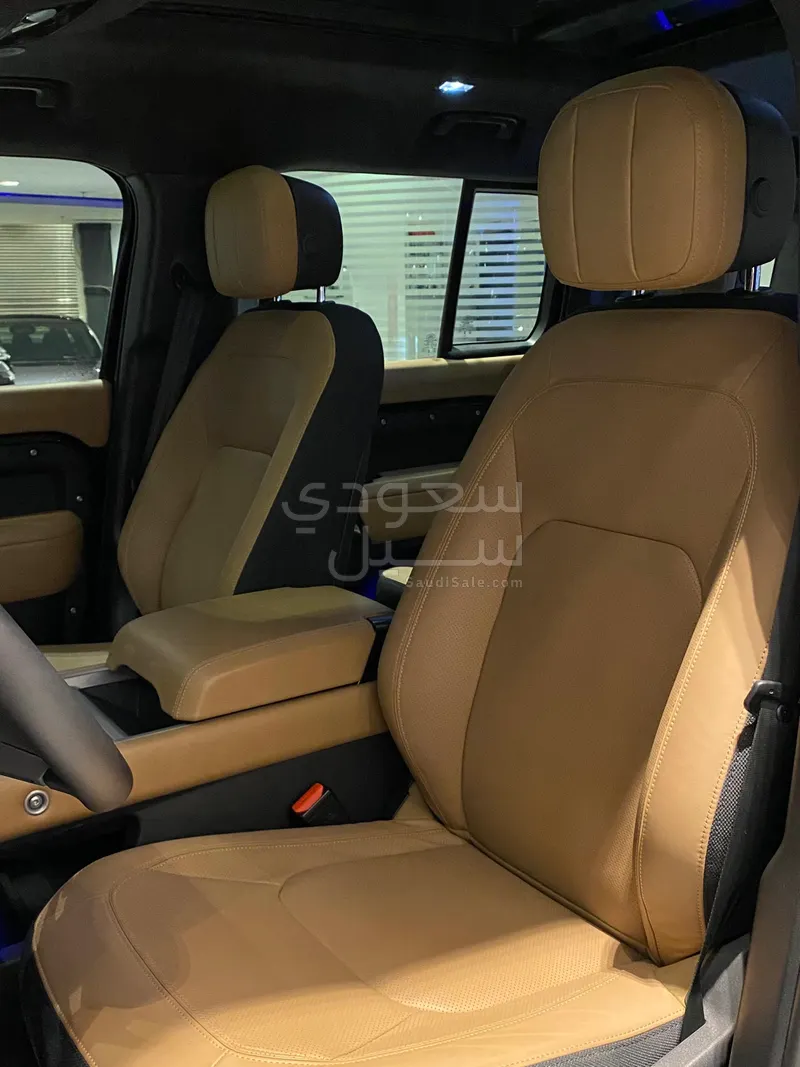 2025 Land Rover Defender 110
