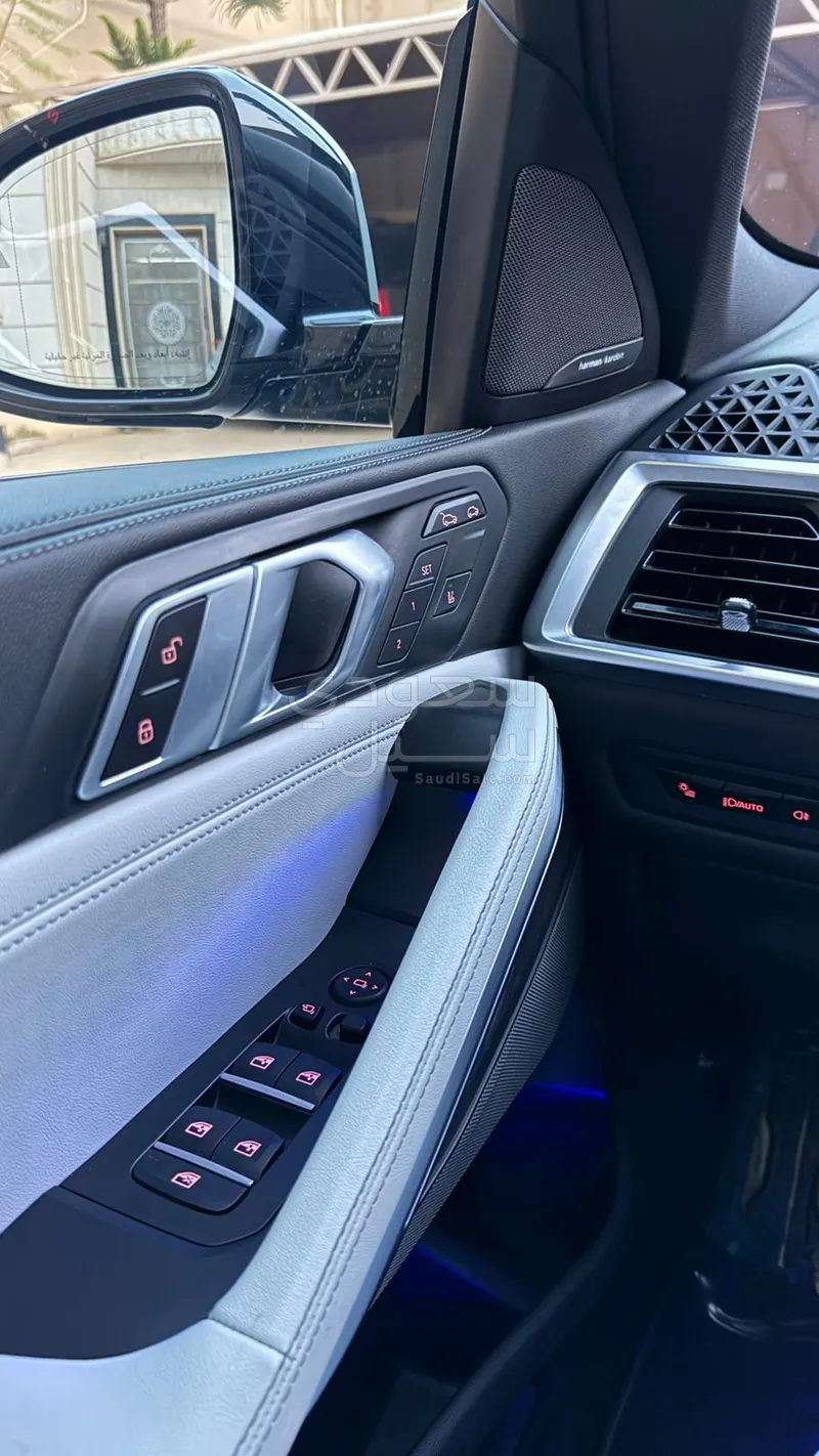 2024 BMW X Series 6 M Kit