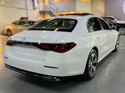 2025 Mercedes-Benz E 200