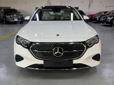 2025 Mercedes-Benz E 200