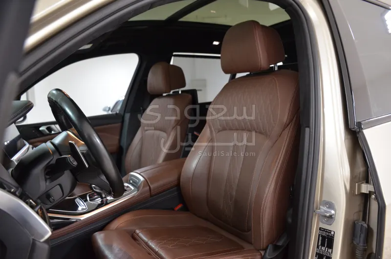 2019 BMW X Series 7
