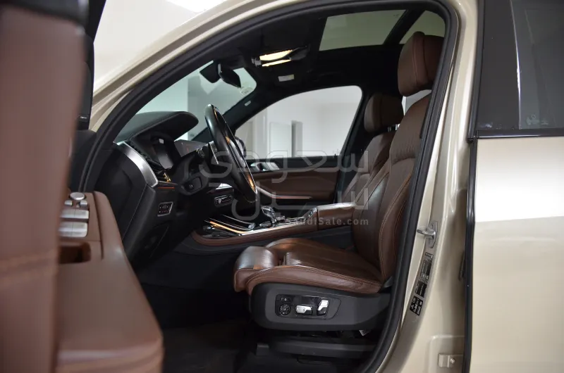 2019 BMW X Series 7
